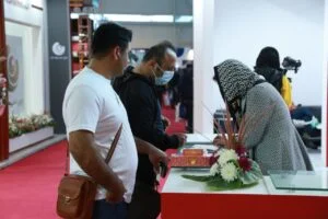 دریافت اطلاعات تماس طرفین برای اطلاعات و همکاری با شرکت -