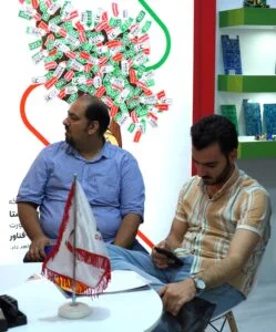 توجه بازدید کنندگان به غرفه دایان دانا در بیست و سومین نمایشگاه بین المللی صنعت برق ایران