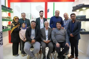 مجوعه اصلی دایان دانا ایستا با خانواده آقای تقوی